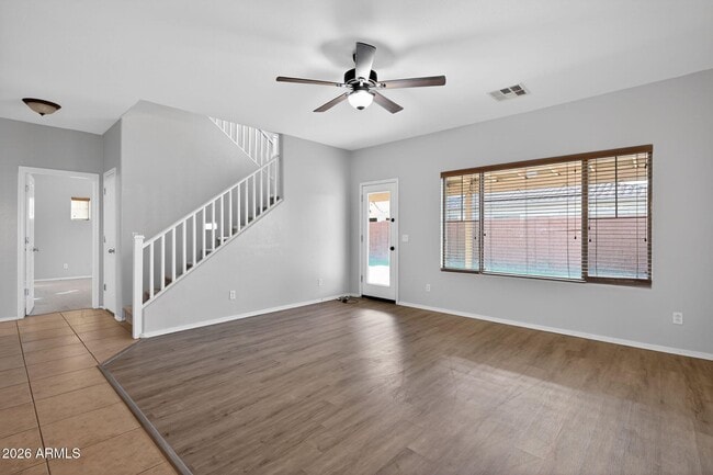 Building Photo - 939 E Sourwood Dr