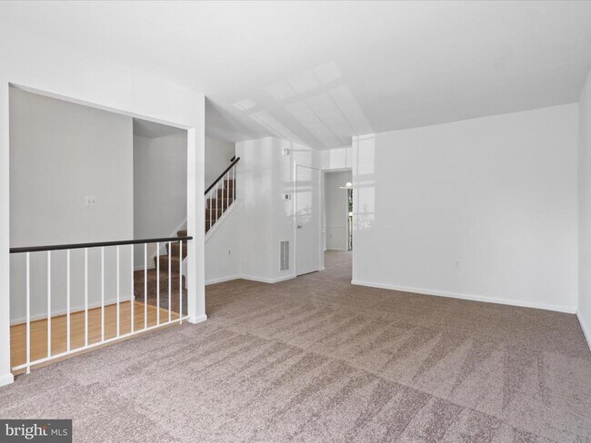 Building Photo - 5513 Ridgeton Hill Ct