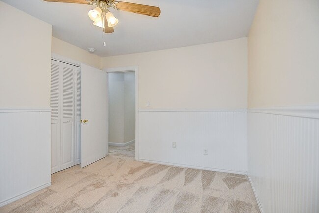 Building Photo - DOWNTOWN NORFOLK TOWNHOUSE