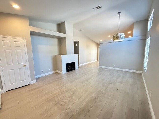 Building Photo - First Show: The first open showing is on 1/22 at 11:30am. Please be prompt. We will be processing...