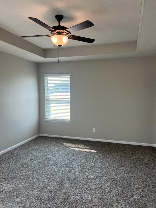 Building Photo - 904 N Cypress Cir