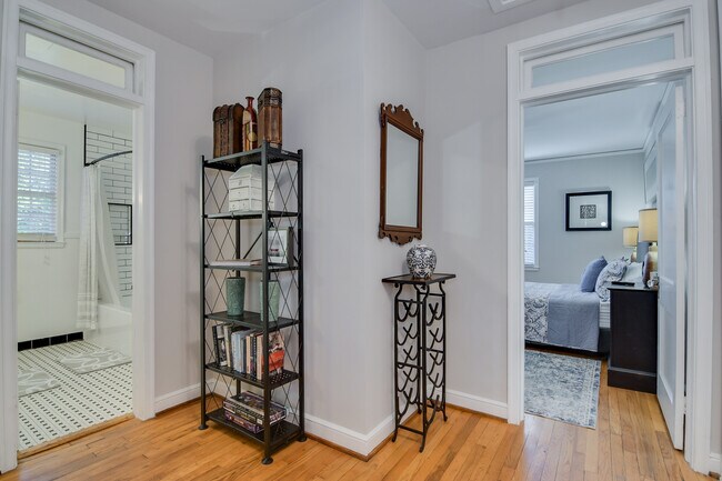 Building Photo - 2631 Oakland Ave