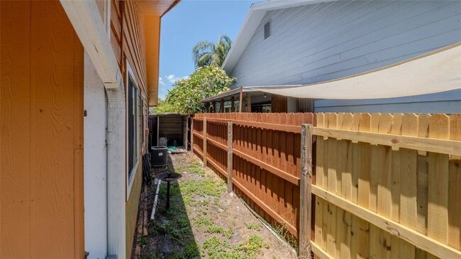 Building Photo - 1787 Needles Ln W