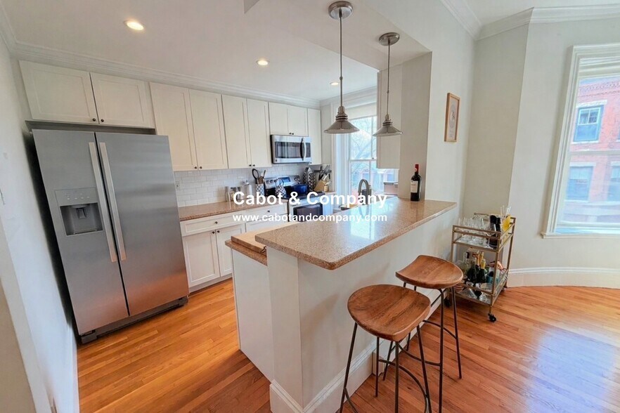 Building Photo - 11 Upton St