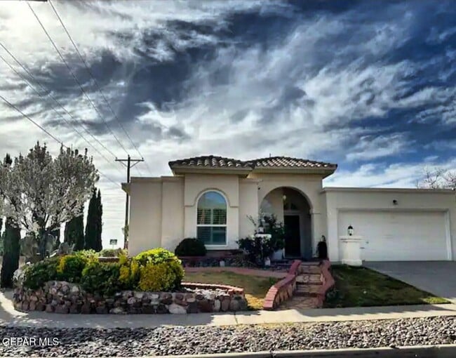 Primary Photo - 1201 Desierto Seco Dr