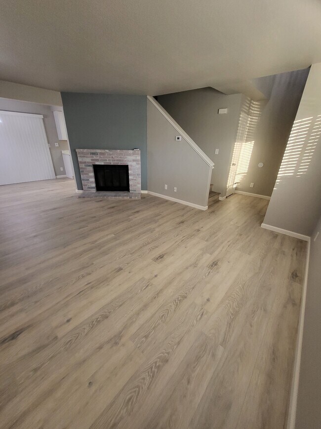 409 Ravenwood Way 409 Ravenwood Way Lodi CA 95240 Apartment Finder