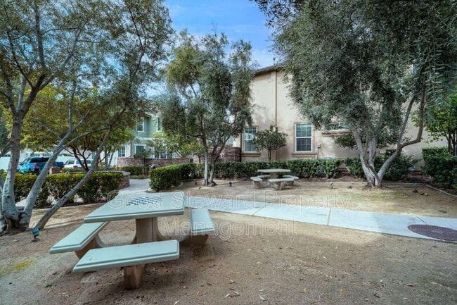 Building Photo - 4387 Avocado Grove Ln