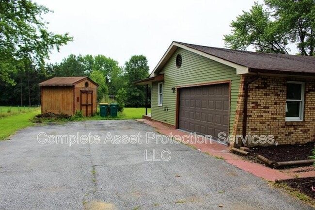 Building Photo - 8911 Park Valley Ct