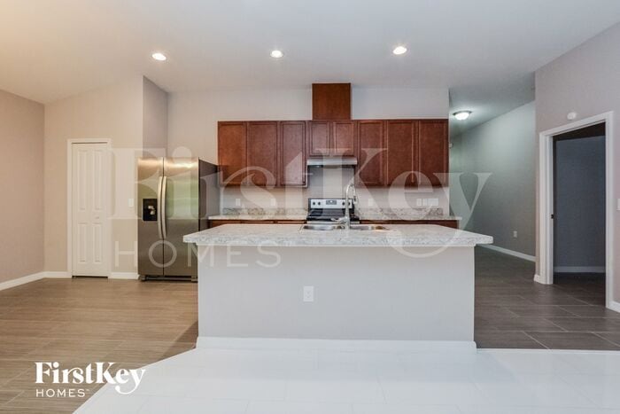 Building Photo - 111 Park Hurst Ln