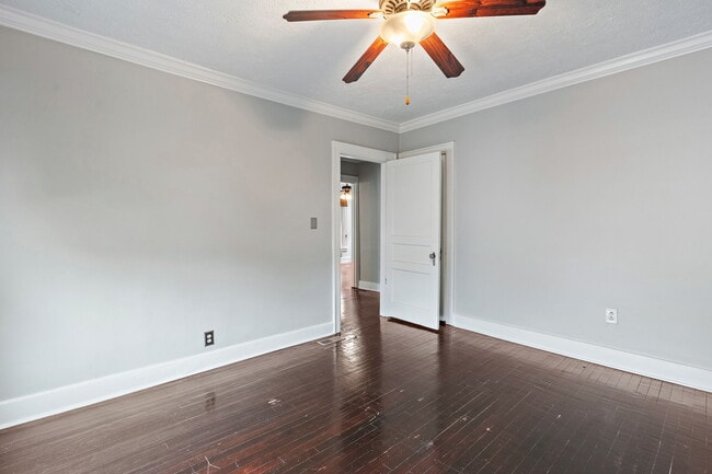 Building Photo - 1012 Cahal Ave