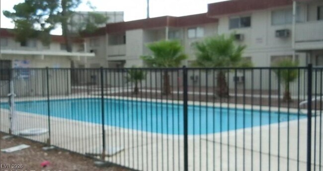 Building Photo - 5440 S Swenson St