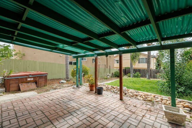 Building Photo - Fully Remodeled Craftsman in North Park! ?...