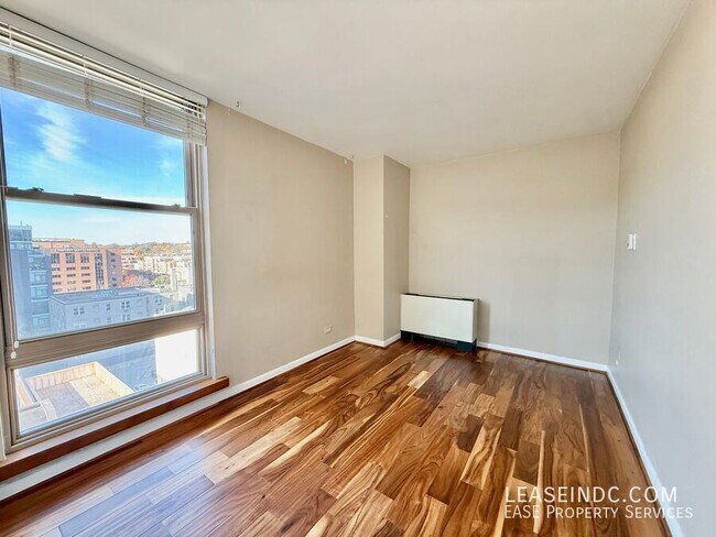 Building Photo - 1260 21st St NW