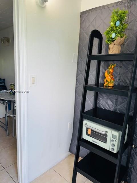 Building Photo - 5251 29