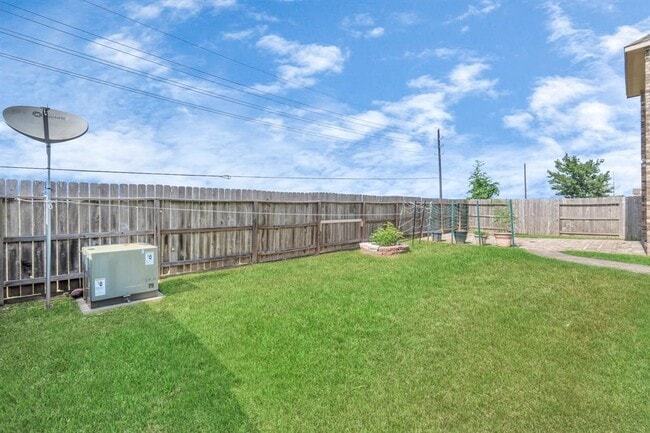 Building Photo - 6915 Moreleigh Branch Dr