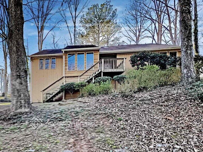 Primary Photo - 4584 Forest Green Dr