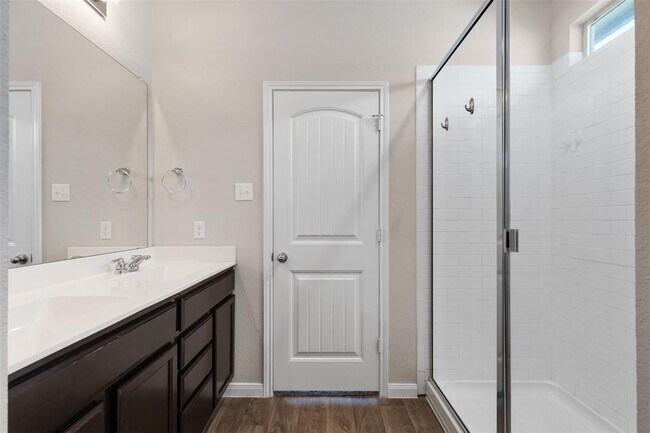 Building Photo - 116 Fair Anne Dr