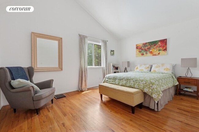 Building Photo - 165 Swamp Rd