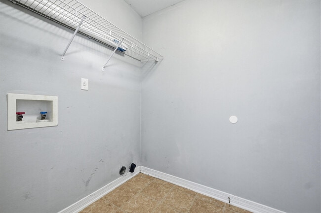 Building Photo - 339 Peggy Dr