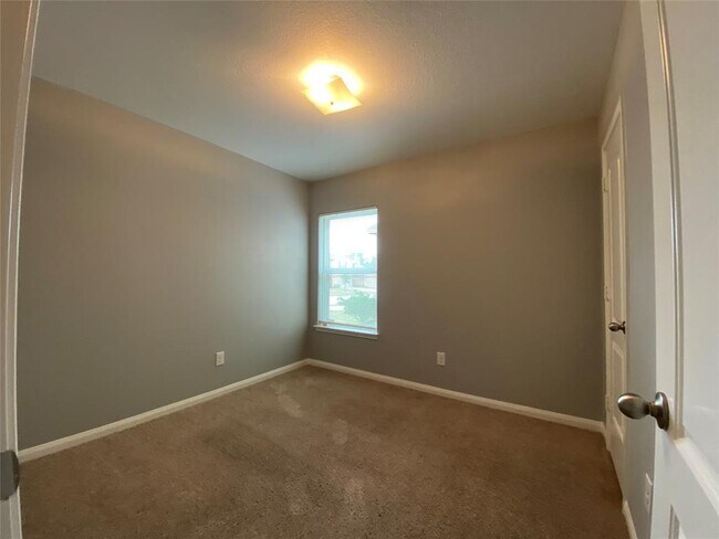 Building Photo - 20506 Humble Brook Dr