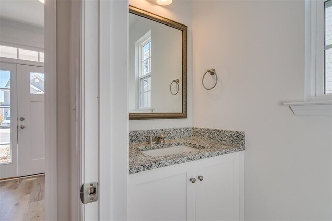 Building Photo - 124 Dublin Lp