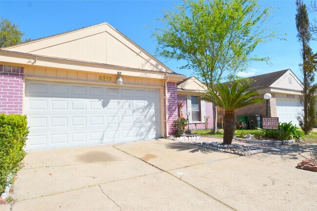 Building Photo - 6219 Gladewell Dr