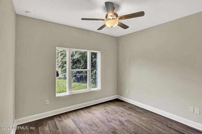 Building Photo - 2291 Clemente Dr
