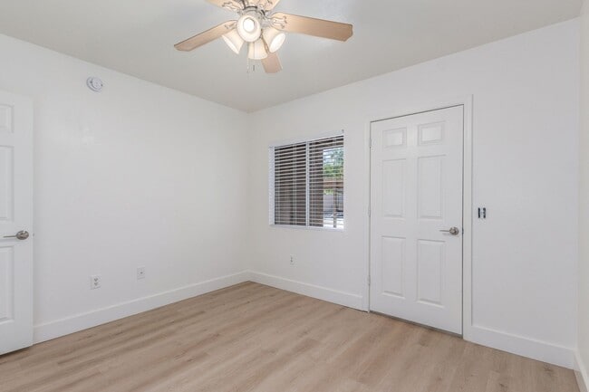 Building Photo - 2 Bedroom 2 Bathroom Condo- Downtown Gilbert
