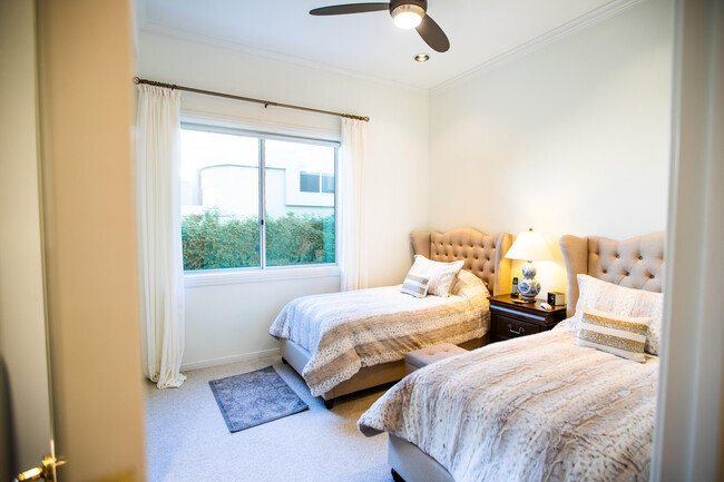 Building Photo - 75273 Spyglass Dr