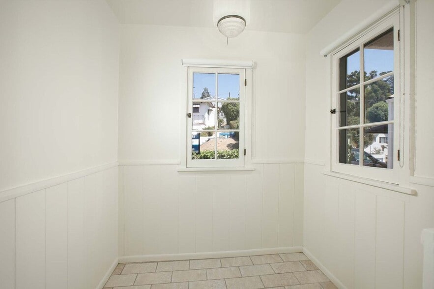 Building Photo - 1505 Stanford Dr