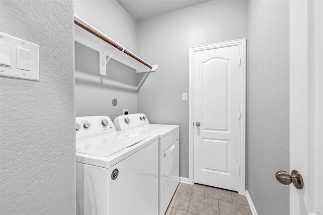 Building Photo - 31642 Heguy Pass