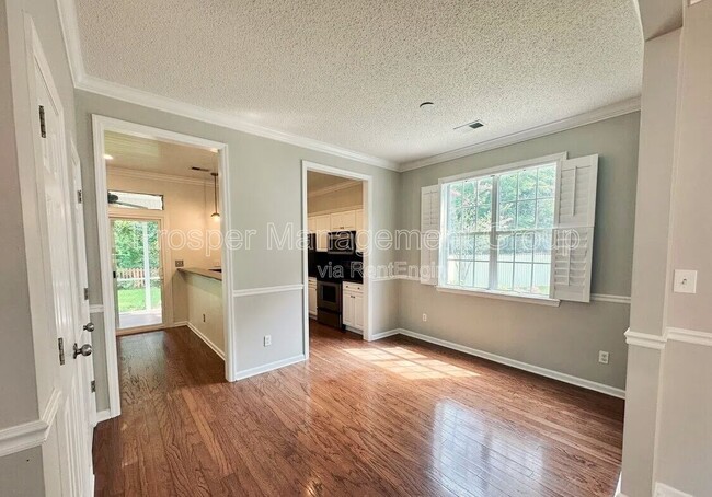 Building Photo - 2336 Kennison Ln