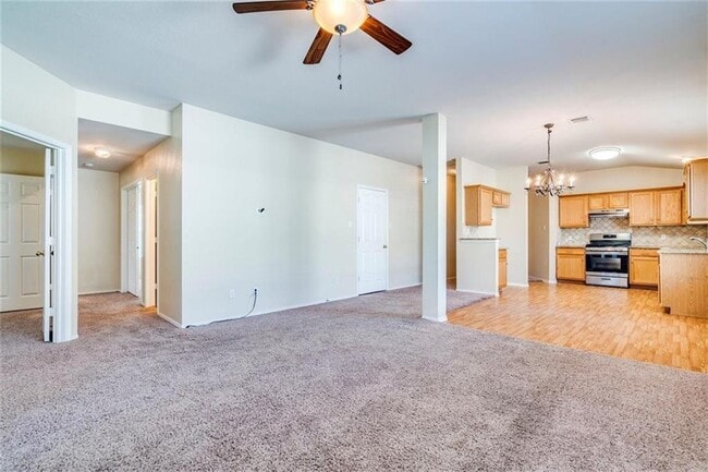 Building Photo - 1307 Dillon Lake Bend