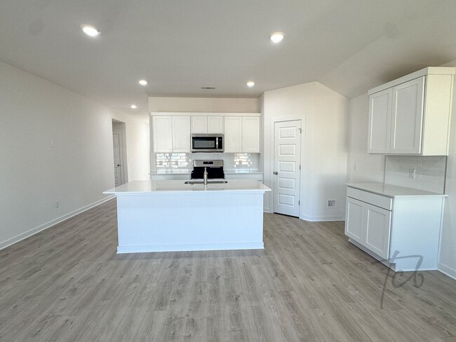 Building Photo - New Construction 4 Bedroom, 2 Bathroom Hom...