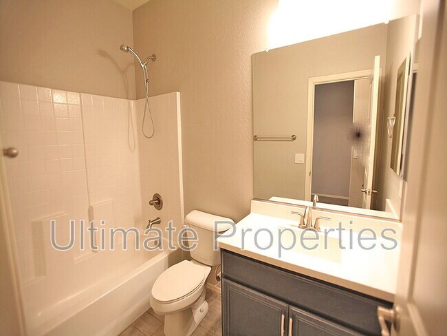 Building Photo - 18450 W Louise Dr