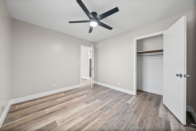 Building Photo - 135 Tandy Dr