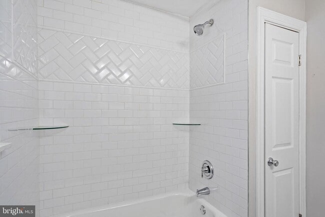 Building Photo - 383 Upper Gulph Rd