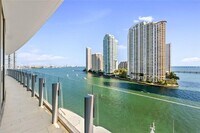Building Photo - 300 Biscayne Blvd Way