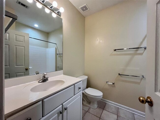 Building Photo - 9679 Greythorne Way