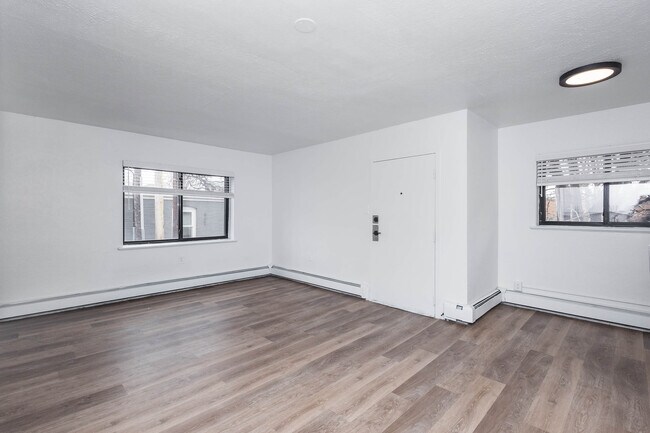 Building Photo - Marion Street Apartments