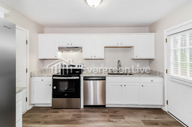 Building Photo - 3774 Cress Way Dr