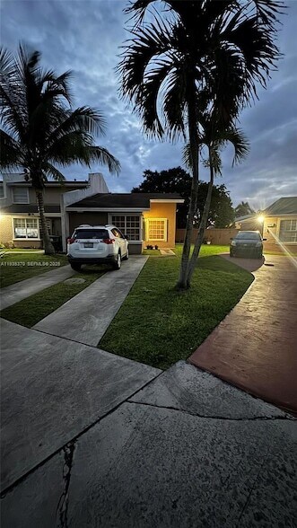 Building Photo - 9636 SW 147th Ct