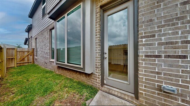 Building Photo - 27015 Coco Flower Ln