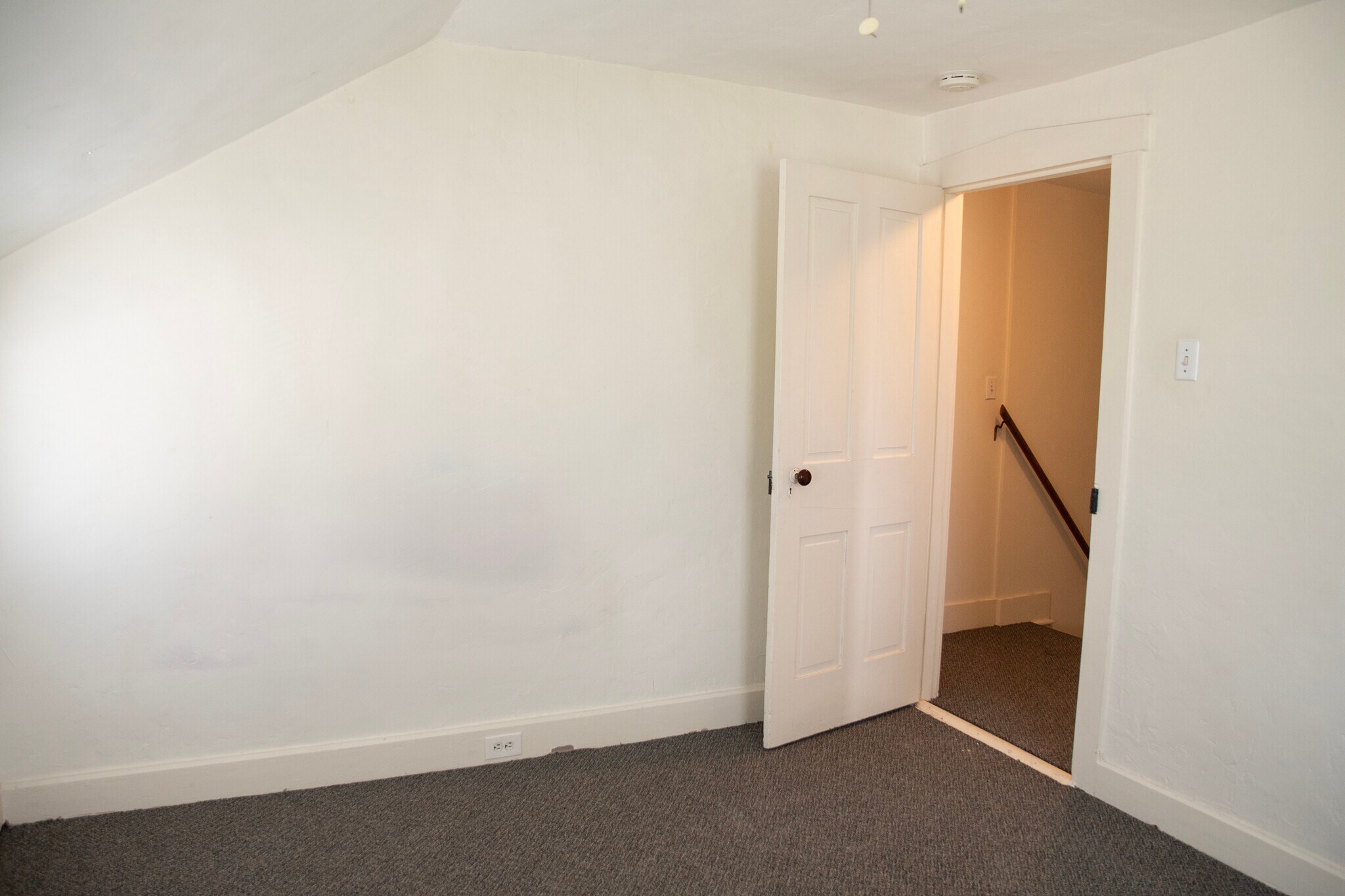 Building Photo - 1366 Lititz Rd