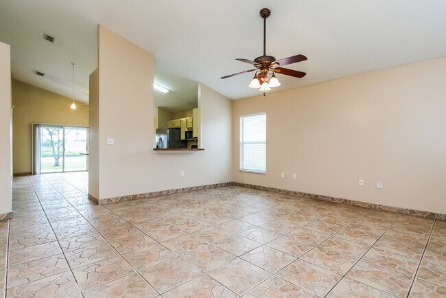 Building Photo - 3320 Kelsey Ln