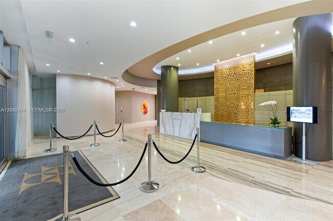 Building Photo - 10275 Collins Ave