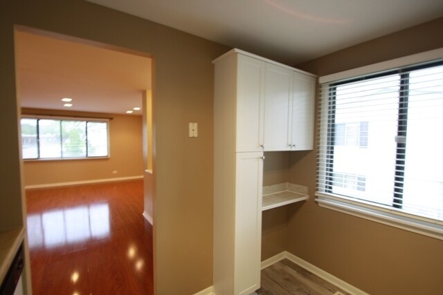 Building Photo - 1422 Tonset Ln