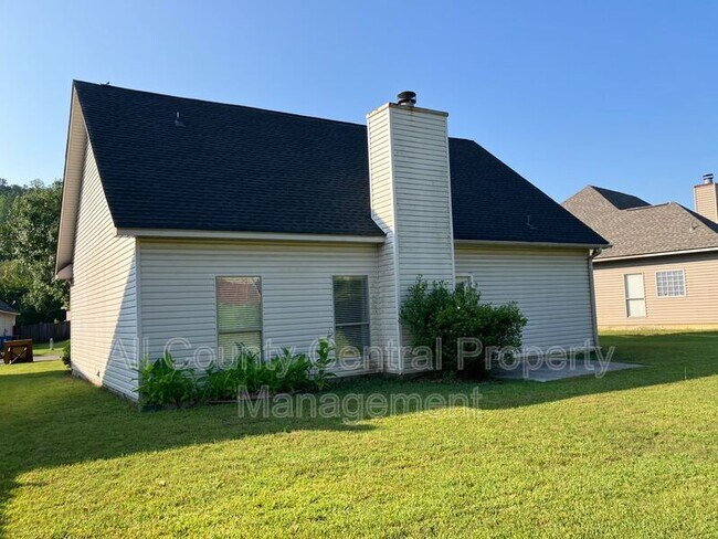 Building Photo - 2045 Forest Lakes Ln