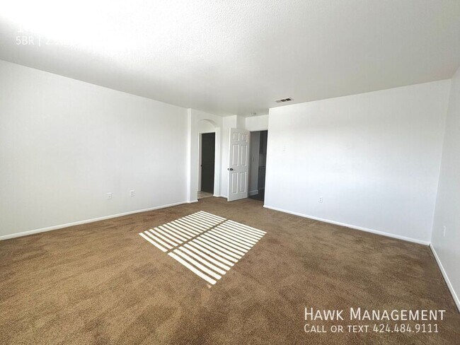 Building Photo - 14934 Isamar Ln