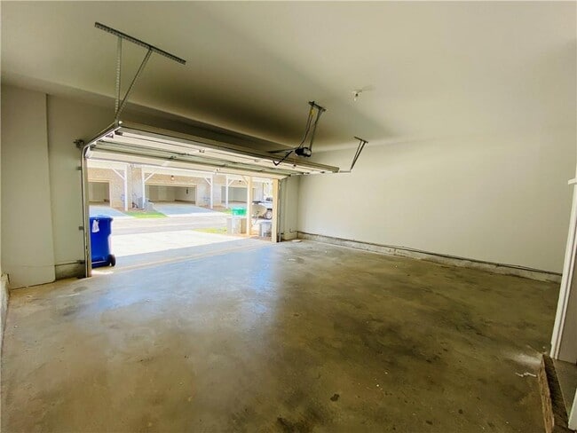 Building Photo - 2480 Scarlet Maple Alley